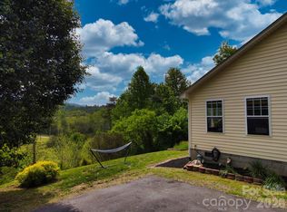 1798 New Stock Rd, Weaverville, NC 28787
