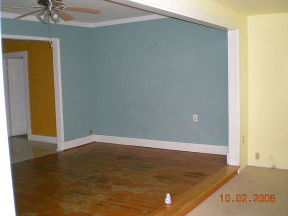 4th image of 622 Massachusetts Ave