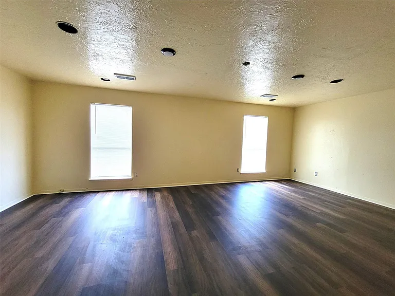 12811 Stillington Dr — Photo 21