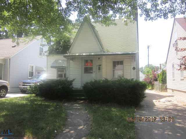 1st image of 3168 Fort Park