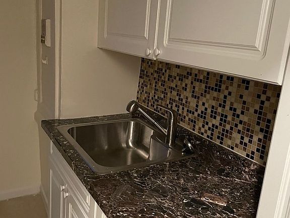 5th image of 32-35 30th St #D45