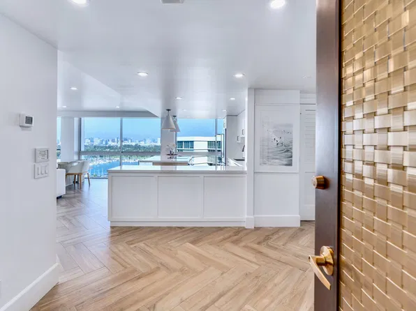 1760 Avenida Del Mundo, Coronado, CA
