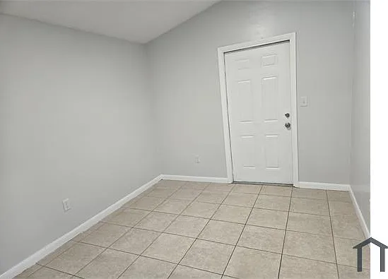 801 Washington St #B — Photo 3