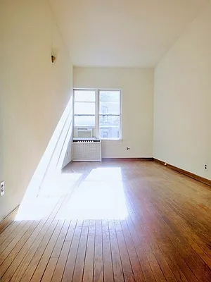 Rented by Balass Ralph, LREB | media 7