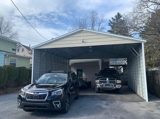 37 W 2nd St, Hummelstown, PA 17036