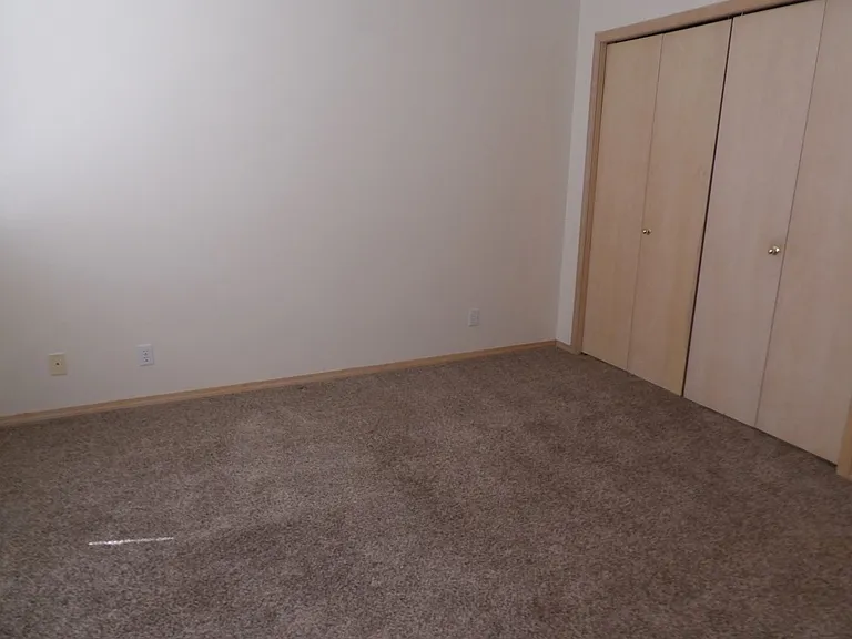 1700 W Canfield Ave — Photo 6