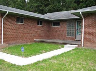 1116 Pinewood Dr, Dunbar, WV 25064