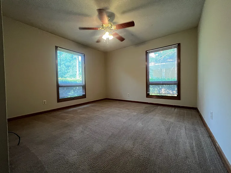 513 Pitt Moore Rd — Photo 13