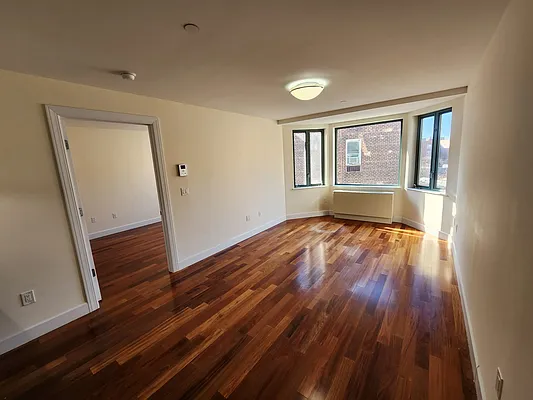 Rented by Contact Realty | media 5