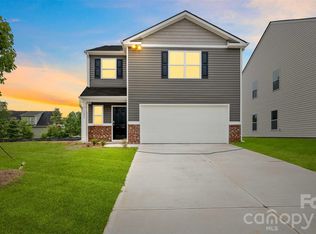 9 Katherine Emilie Dr, Hendersonville, NC 28792