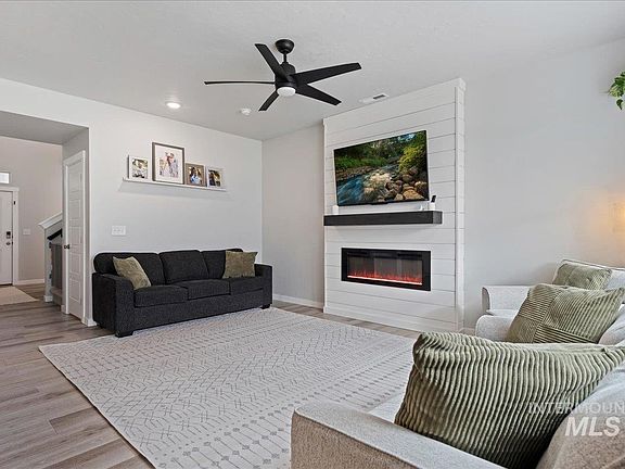 3rd image of 5051 W Lesina St
