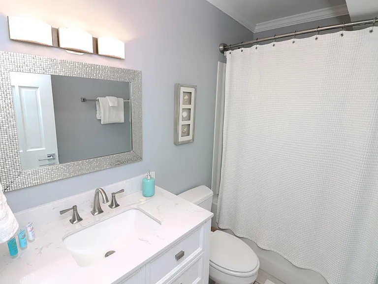111 Florida Ave #2 — Photo 9