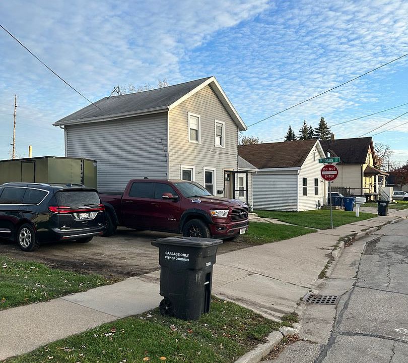 558 Grand St, Oshkosh, WI 54901 Zillow