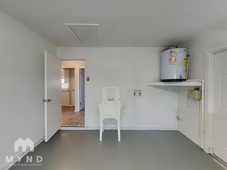 10195 Heathcliff St — Photo 18