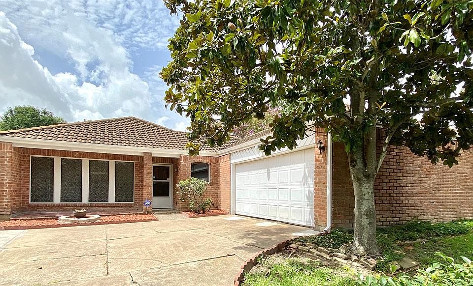 1st image of 12815 Ashford Chase Dr
