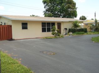 701 SE 2nd St, Deerfield Beach, FL 33441