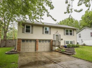4200 S Milton Dr, Independence, MO 64055