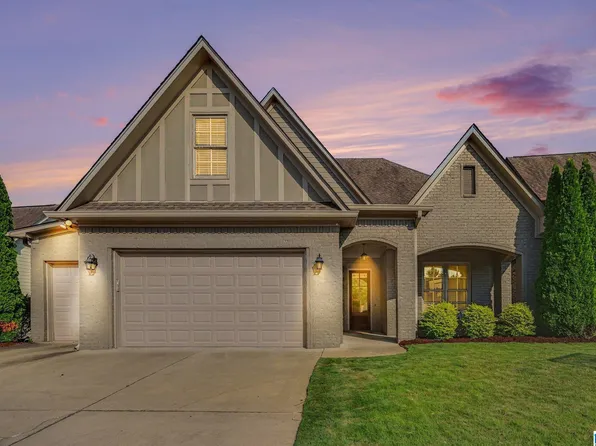 197 Lake Chelsea Dr, Chelsea, AL 35043