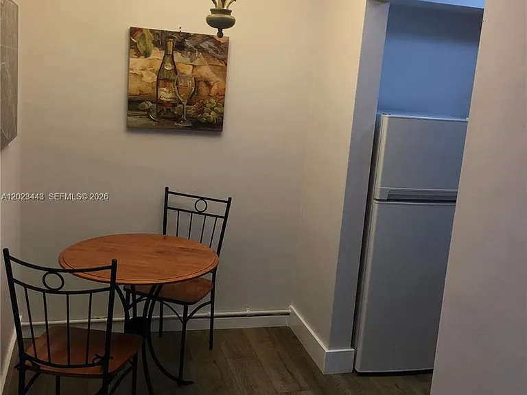 125 Edgewater Dr #7 — Photo 7