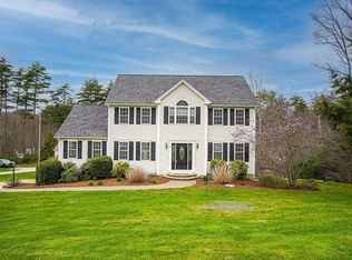 7 Draper Woods Rd, Sturbridge, MA 01518