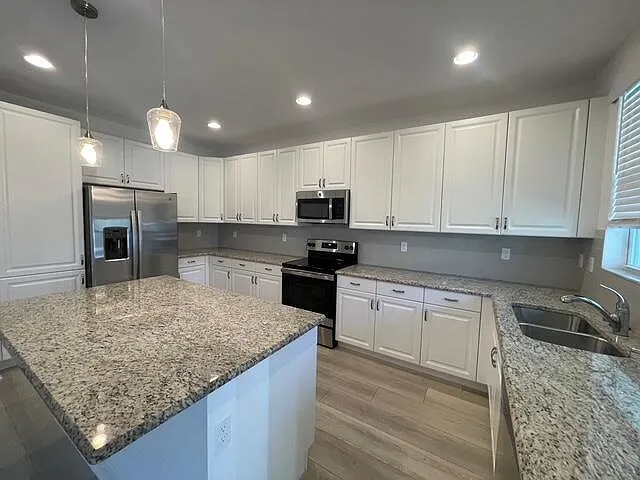 12921 Trevi Isle Dr — Photo 8
