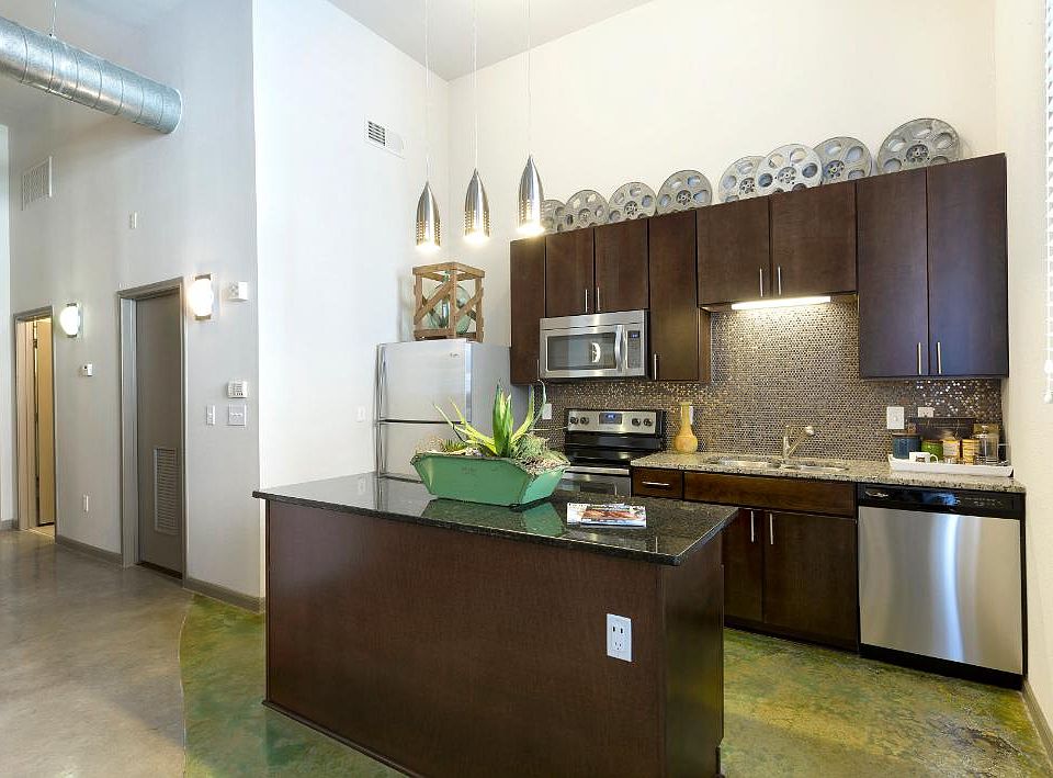 1st image of 300 West Ave #Df8f5e17f