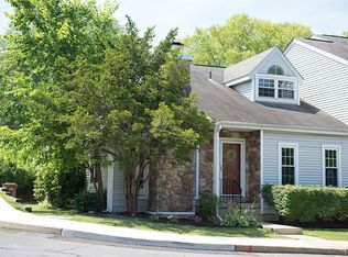 100 Tupelo Grv, Ambler, PA 19002