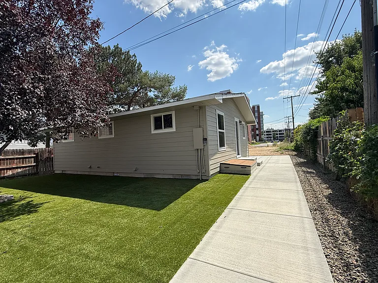 1410 S Joyce St #100 — Photo 10