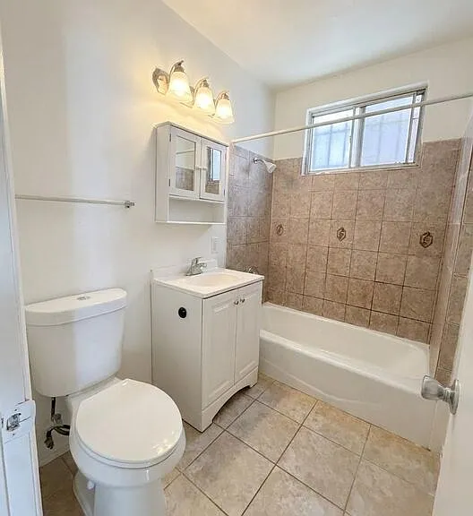 10218 Darby Ave #1 — Photo 6
