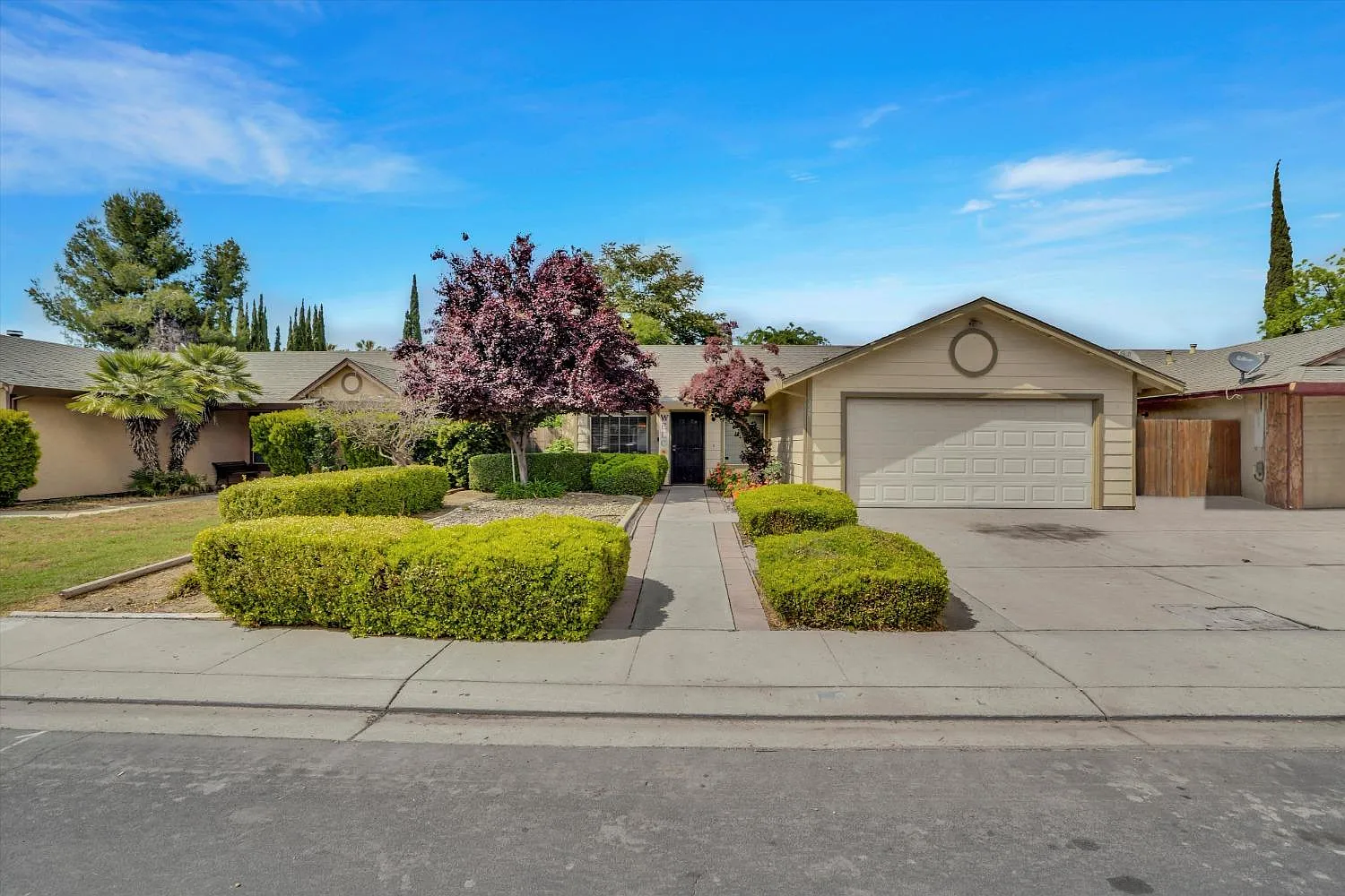 1201 Dezzani Ln photo 1