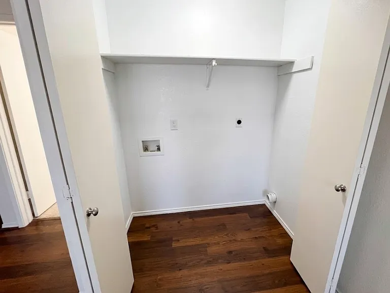 5902 Greengate Dr #A — Photo 8