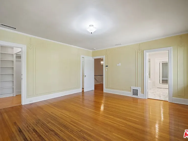 624 S Arden Blvd — Photo 24