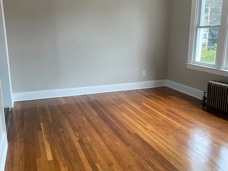 68 Rock St #1R — Photo 3