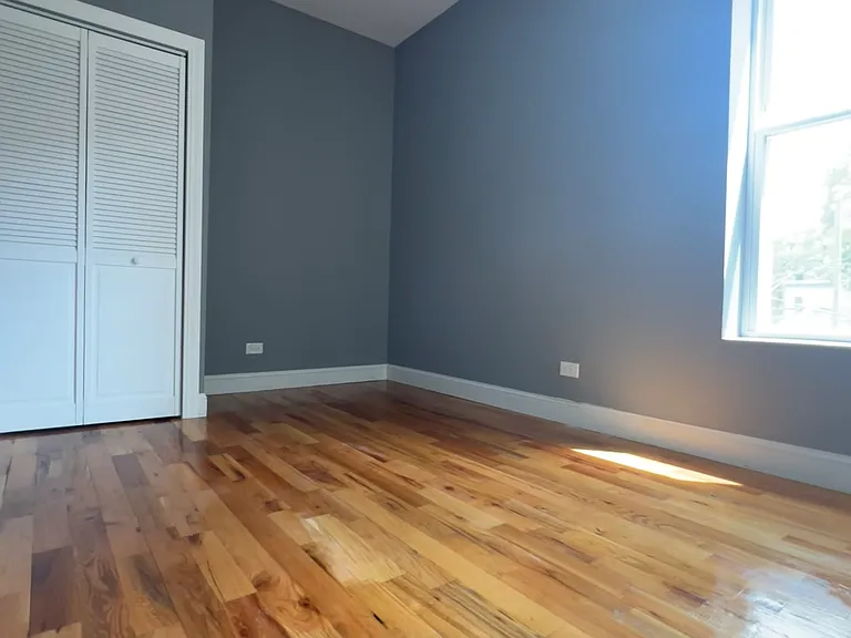 5433 S Union Ave #2R — Photo 7