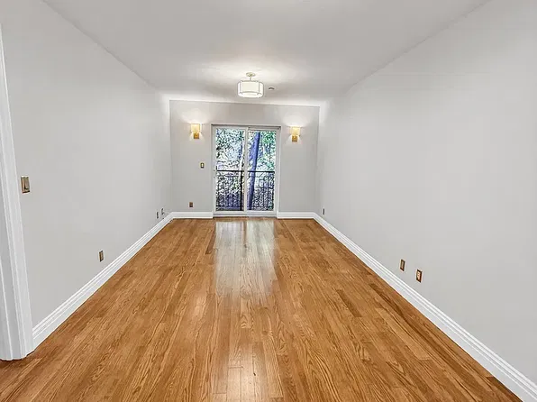 212 Bennett Ave APT 6D, New York, NY 10040