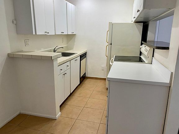 4th image of 10780 N Kendall Dr APT E6