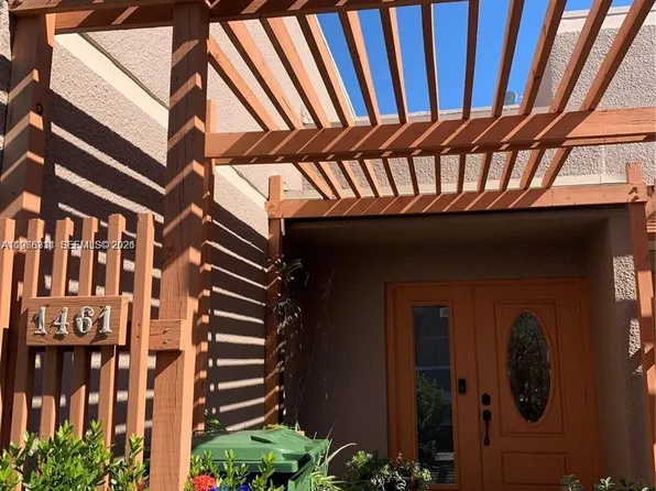 1461 NW 113th Ave, Pembroke Pines, FL 33026