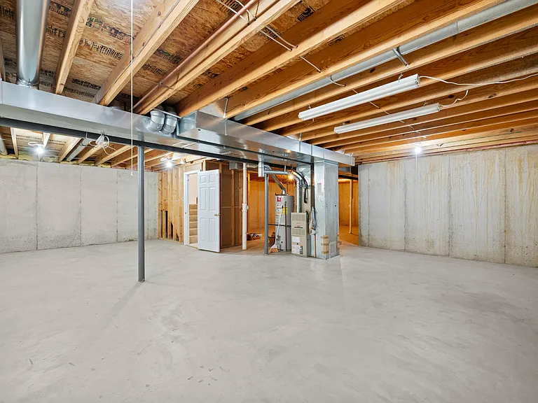 34 Bonhomme Richard Ct — Photo 45