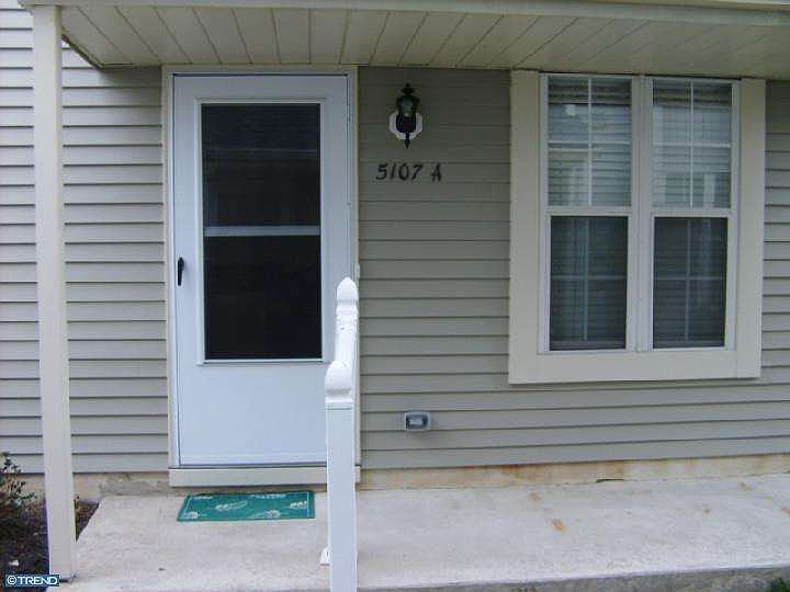 2nd image of 5107A Adelaide Dr #5107