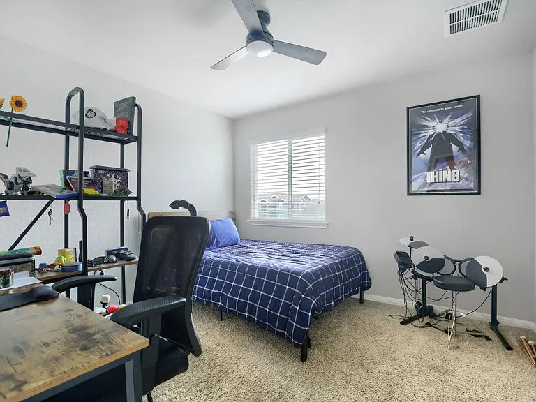 525 N Heatherwilde Blvd — Photo 17