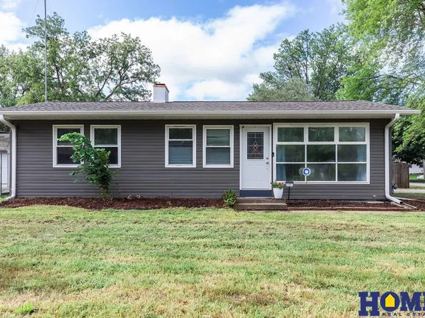 5101 Gladstone St, Lincoln, NE 68504