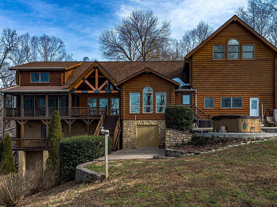 1st image of 907 N Worthington Way