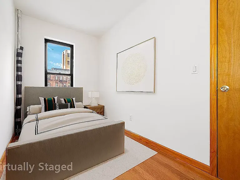 328 E 14th St #9 — Photo 2