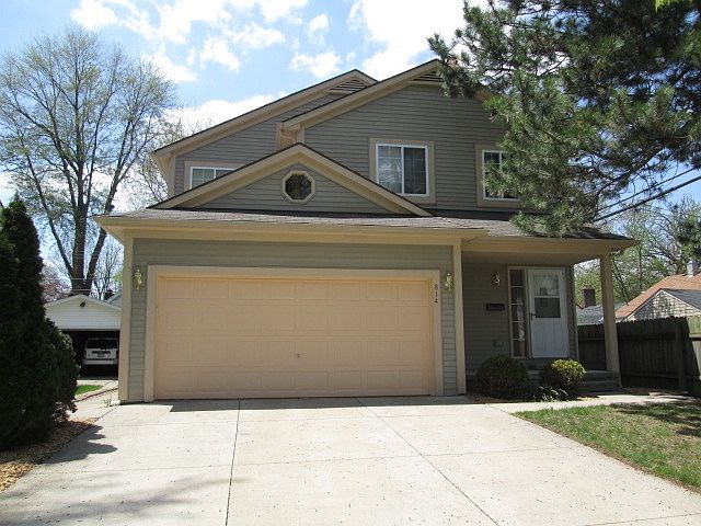 1st image of 814 McLean Ave