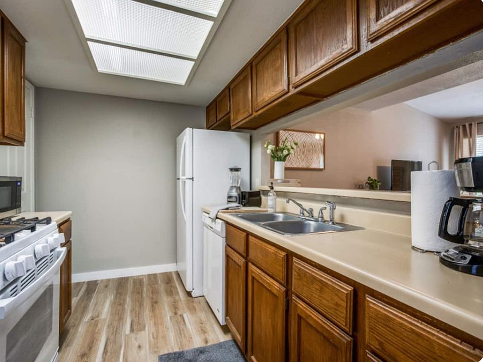 Kitchen is being fully re-modeled right now. Will be done by 2-15-26