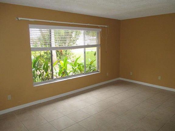5th image of 2415 4th Ln