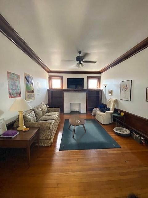 1st image of 5542 N Winthrop Ave #2