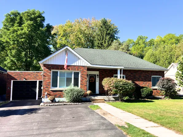 138 Owen St #Ll, Barrie, ON L4M 3H9