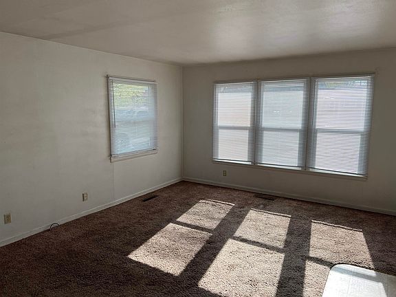 2nd image of 627 S King St #629