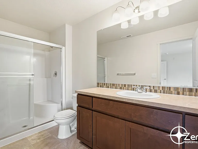 1400 NE 85th Way — Photo 13